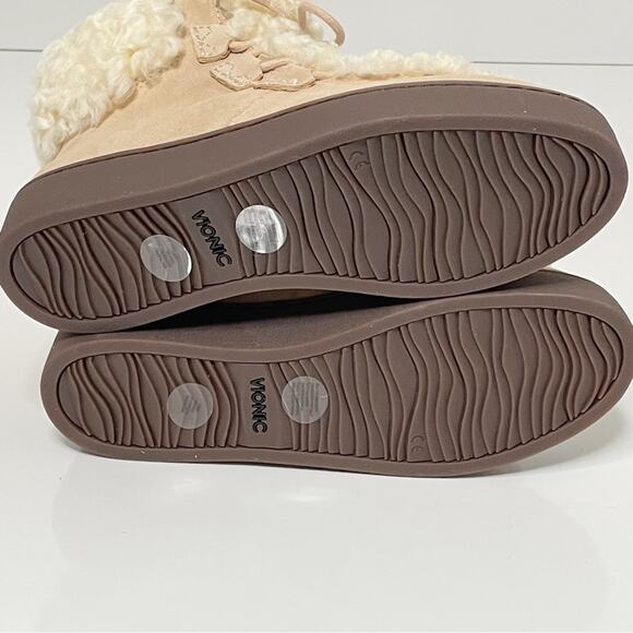Vionic Women NWT Vionic Splendid Oak Faux Fur Winter Booties Sand 7